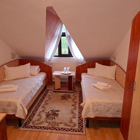Casa Boiereasca Hotell Iasi Eksteriør bilde