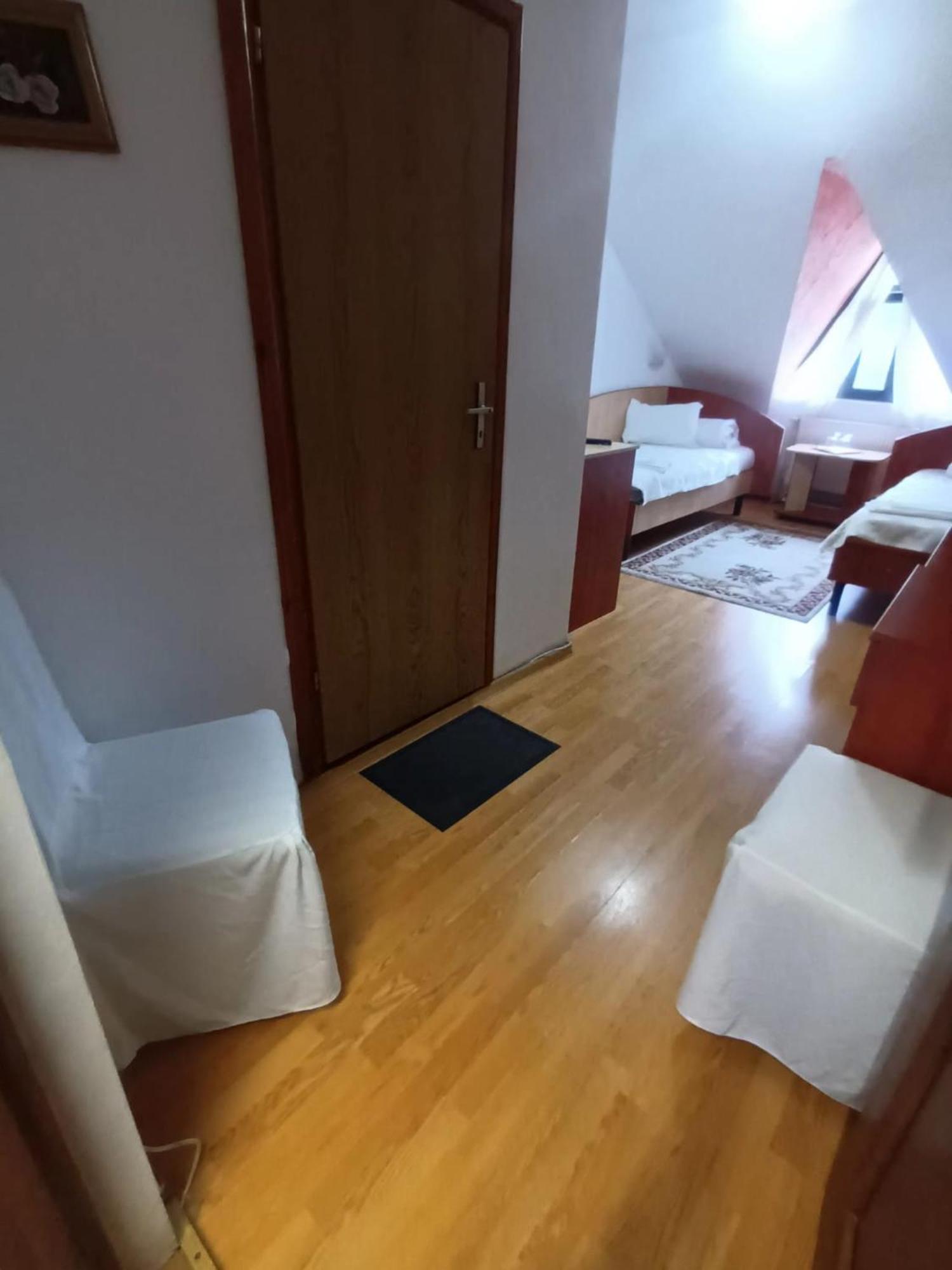 Casa Boiereasca Hotell Iasi Eksteriør bilde