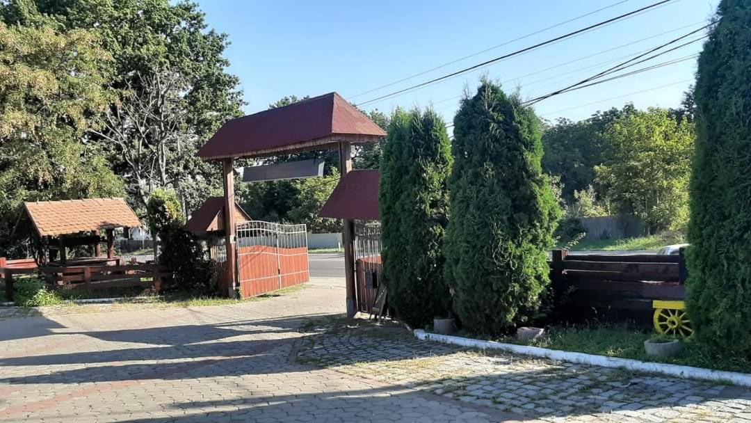 Casa Boiereasca Hotell Iasi Eksteriør bilde