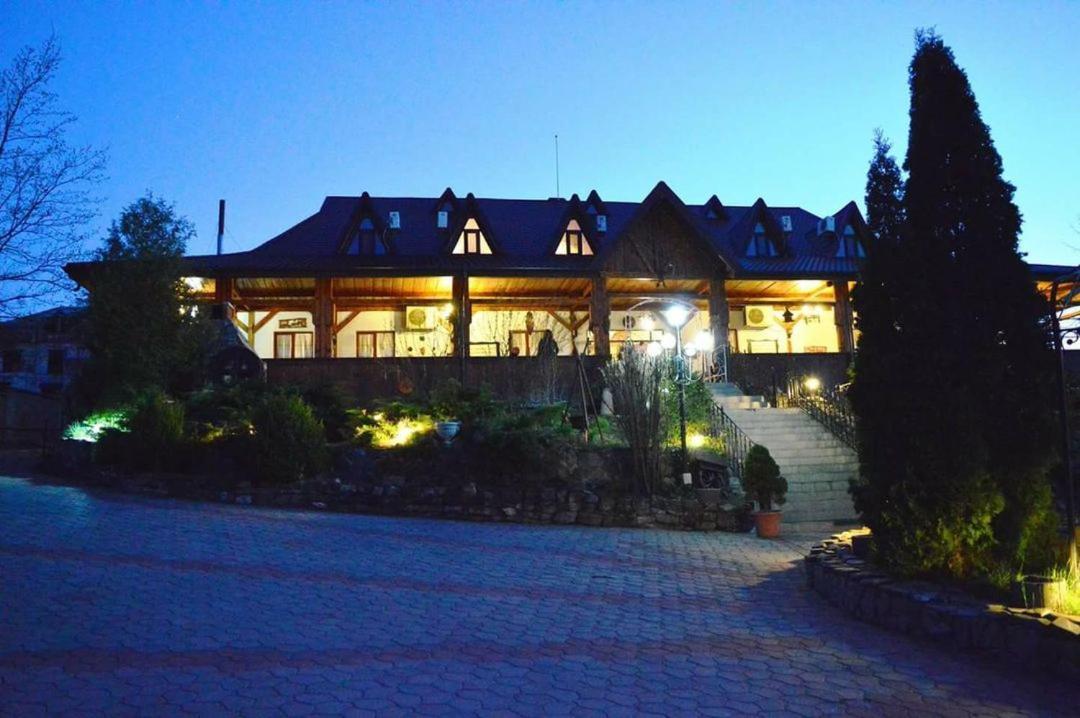 Casa Boiereasca Hotell Iasi Eksteriør bilde